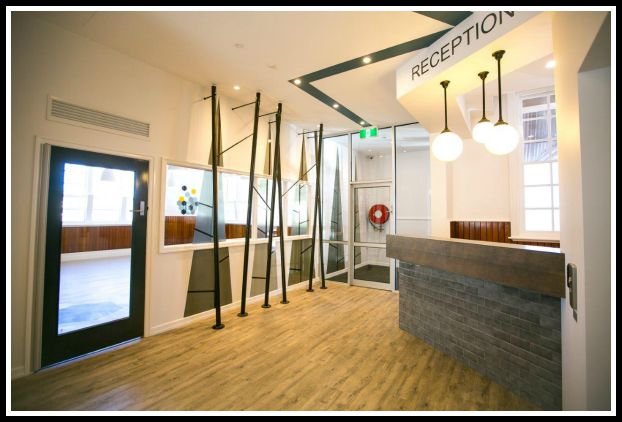 foyer- tracey togni