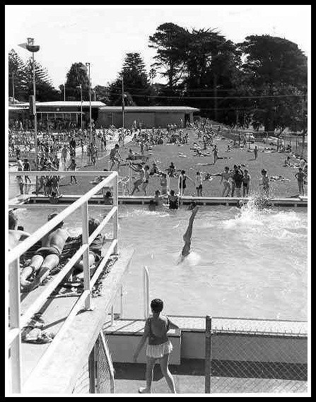 lost wbool pool diving pool
