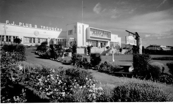 Garden 1954