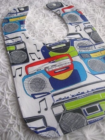 boombox bib