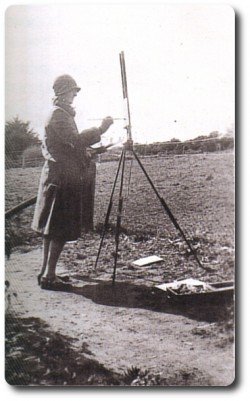 Clarice painting at Mount Macedon. Image supplied by Artists of the Valley.